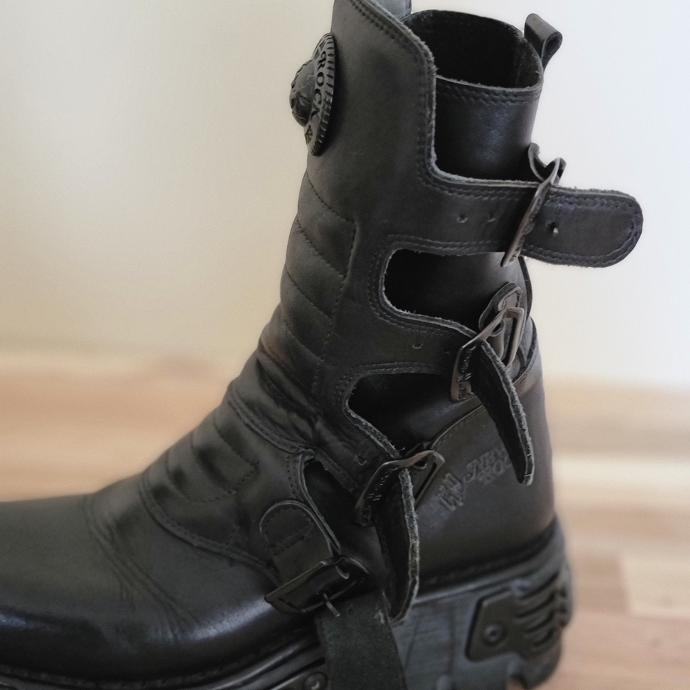 New Rock Reactor Boot